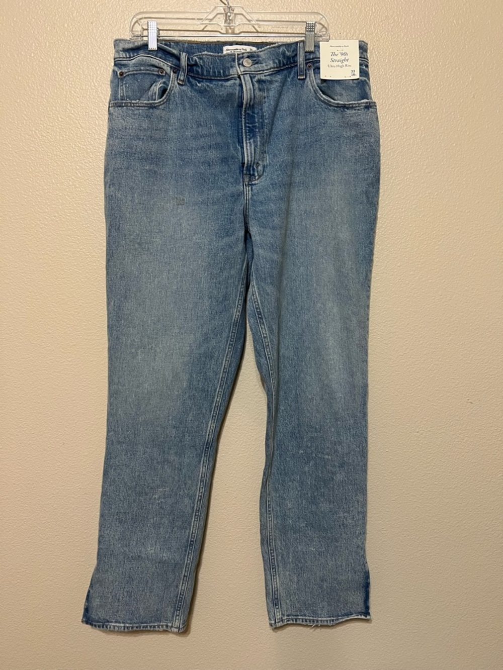 Abercrombie & Fitch High-Rise Straight Leg Jeans - Light Blue Denim